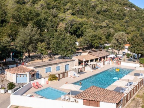 Camping  Au Vallon Rouge - Camping Alpes-Marítimos