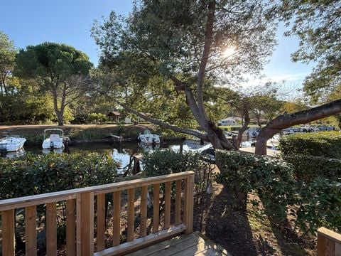 MOBILHOME 8 personnes - Tribu CONFORT Climatisé - Bord Canal