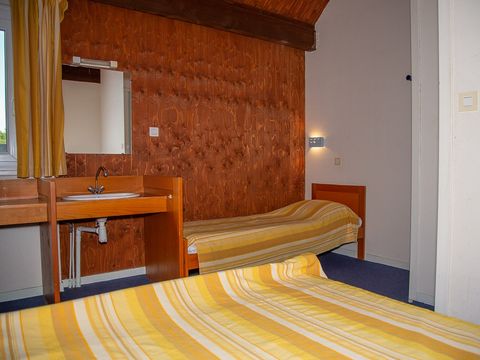 GÎTE 5 personnes - sur 2 étages