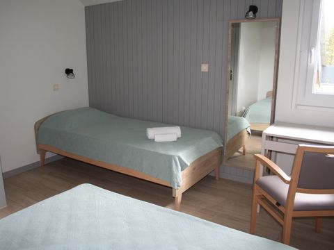 GÎTE 10 personnes - 4 chambres