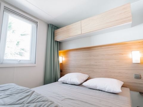 Mobilhome 4 personnes - COTTAGE CONFORT 2 chambres - 30m² - Terrasse couverte 4 pers