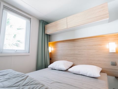 Mobilhome 5 personnes - COTTAGE CONFORT 2 chambres - 30m² - Terrasse couverte 4 pers