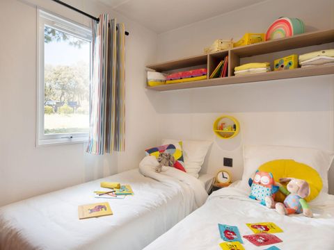 Mobilhome 4 personnes - LOISIRS CONFORT 2ch - 20m² - Terrasse Intégrée 4 pers