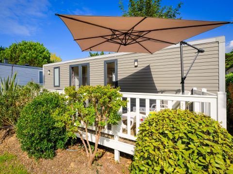 Mobilhome 4 personnes - Dimanche - COTTAGE - CONFORT - 2 chambres - 30m² - Terrasse parasol