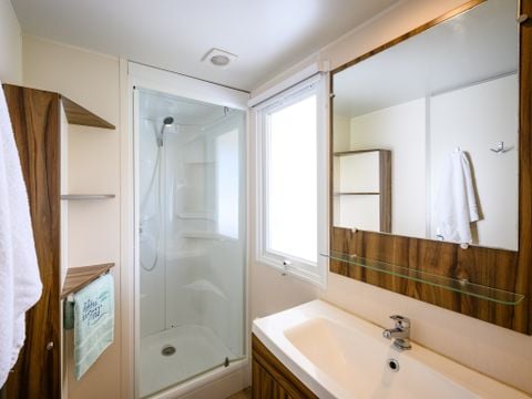 Mobilhome 6 personnes - LOISIR CONFORT 3 chambres - 36m² - Terrasse couverte 6 pers