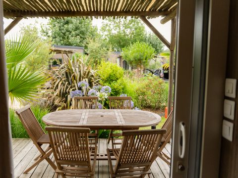 MOBILHOME 6 personnes - SAM - SUNELIA PRESTIGE TAOS SPA 3ch/ 6p - 40m² - Terrasse exotique