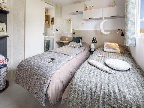 Mobilhome 4 personnes - Dimanche - SUNELIA PRESTIGE 2 chambres - 34m² - Terrasse couverte 4 pers
