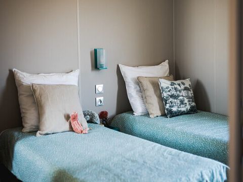 Mobilhome 4 personnes - Dimanche - SUNELIA PRESTIGE 2 chambres - 34m² - Terrasse couverte 4 pers