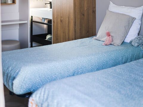 Mobilhome 4 personnes - Dimanche - SUNELIA PRESTIGE 2 chambres - 34m² - Terrasse couverte 4 pers