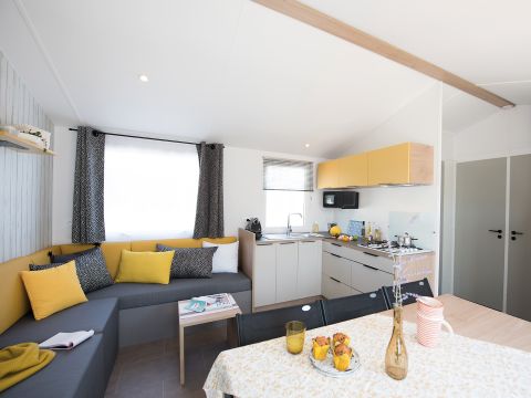 Mobilhome 8 personnes - Dimanche - SUNELIA PRESTIGE 4 chambres - 40m² - Terrasse couverte 8 pers