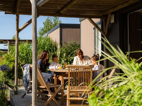 Mobilhome 6 personnes - Dimanche - SUNELIA LUXE TAOS SPA 3 chambres - 40m² - Terrasse exotique 6 pers