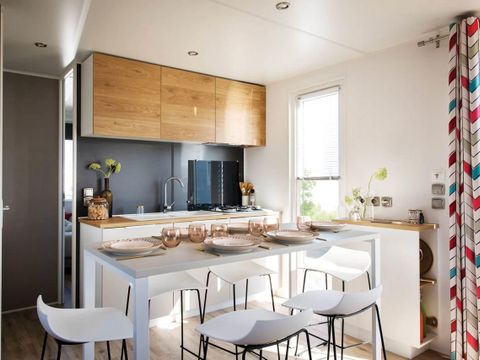 Mobilhome 6 personnes - COTTAGE CONFORT 3 chambres - 35m² - Terrasse parasol 6 pers
