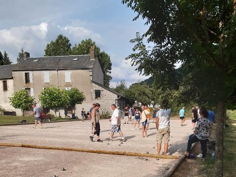 Camping Le Moulin du Teinturier - Camping Cantal - Image N°2