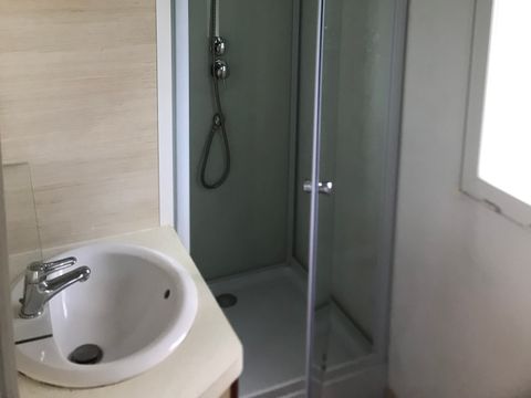 Mobilhome 4 personnes - Type III Classique Terrasse couverte