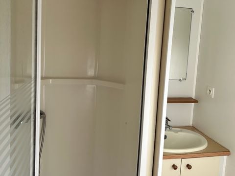 MOBILHOME 4 personnes - CLASSIQUE TYPE III - CLIM - TV