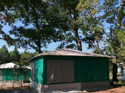 BUNGALOW TOILÉ 4 personnes - Caraïbes (sans sanitaires)