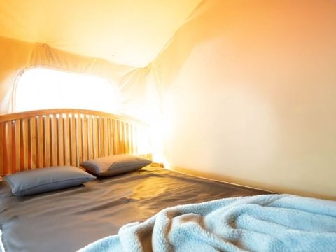 Tente en toile et en bois 4 personnes - Lodge STERNE