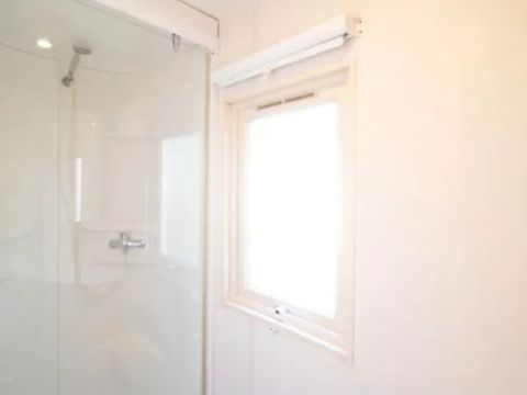 Mobilhome 4 personnes - ROULOTTE **** 4 personnes