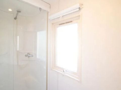 Mobilhome 4 personnes - ROULOTTE ****