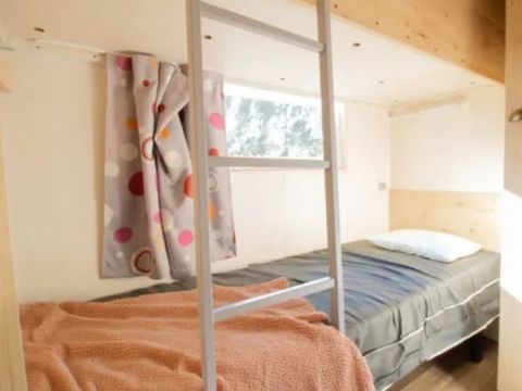 Mobilhome 4 personnes - ROULOTTE **** 4 personnes