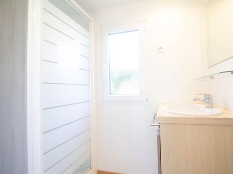 Mobilhome 2 personnes - Mobile-home ROUSSEROLLE**** 2 personnes