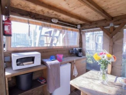 Tente en toile et en bois 2 personnes - Lodge ECHASSE 2 personnes