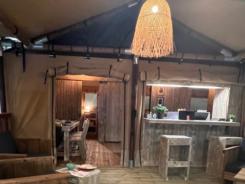 Tente en toile et en bois 5 personnes - Luxury Lodge