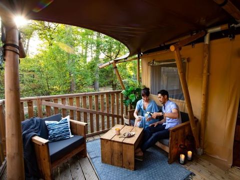 Tente en toile et en bois 4 personnes - Lodge Woody 27