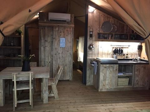 Tente en toile et en bois 4 personnes - Lodge Woody 27
