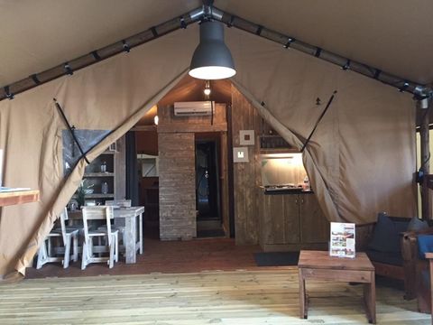 Tente en toile et en bois 4 personnes - Lodge Woody 27