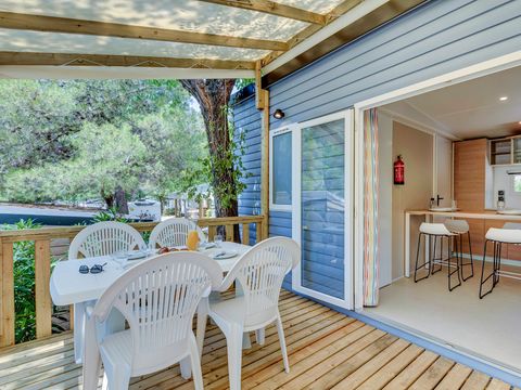 Mobilhome 6 personnes - Comfort XL | 3 Ch. | 6 Pers. | Terrasse surélevée | Clim. | TV