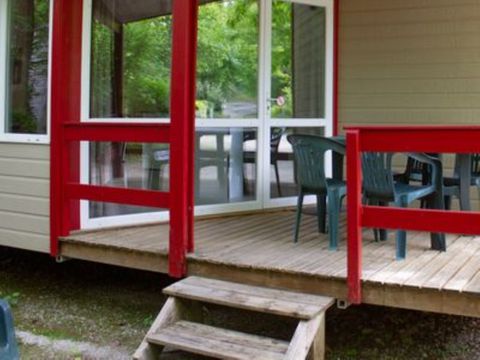 Chalet 6 personnes - Confort 27m² 2 chambres + terrasse couverte 10m² - TV* 4/6 pers