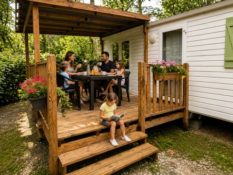 MOBILHOME 6 personnes - Mobil-home Confort 28m² 2 chambres + terrasse couverte 13.5m² - TV 4/6 pers