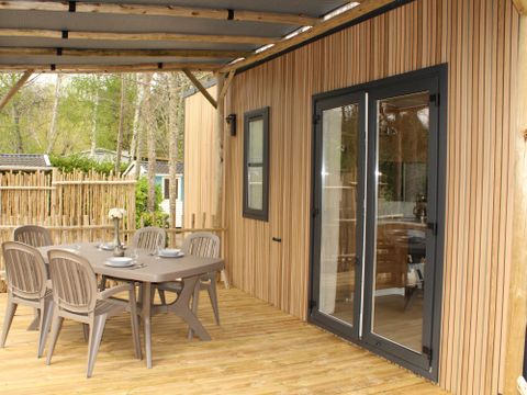 MOBILHOME 4 personnes - Mobil-home Premium 30m² 2 chambres + terrasse semi-couverte 24m² - TV - Clim 2/4 pers