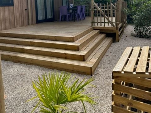 MOBILHOME 4 personnes - Premium 30m² 2 chambres + terrasse semi-couverte 24m² - TV - Clim 4 pers