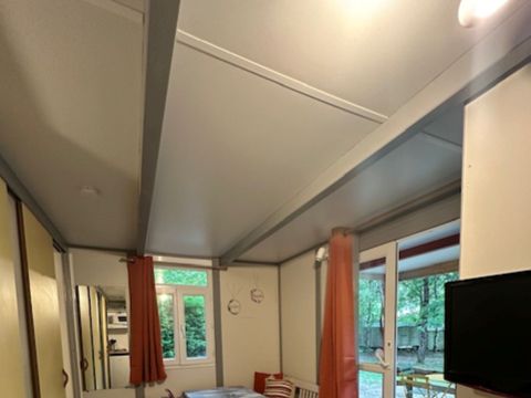 Chalet 4 personnes - Chalet Confort 27m² 2 chambres + terrasse couverte 7m² - TV 2/4 pers