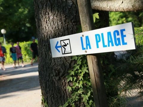 Flower Camping De la Plage - Camping Lot - Image N°2