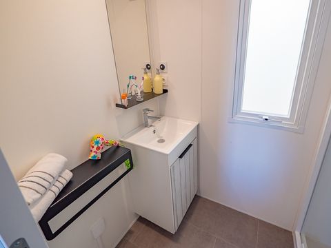 Mobilhome 8 personnes - Cottage - DETENTE - 4 chambres