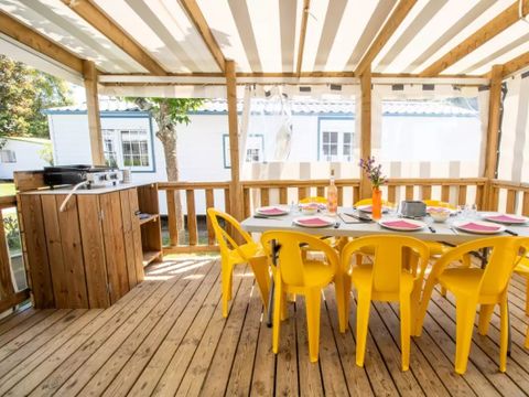 MOBILHOME 8 personnes - Cottage Détente 5 Pièces 8 Personnes + TV