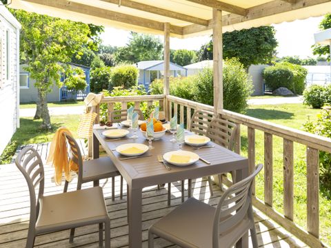 MOBILHOME 6 personnes - Mobil-home Confort 31m² - 3 chambres - Terrasse couverte 18m² - TV + lave-vaisselle