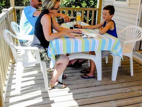 MOBILHOME 6 personnes - Mobilhome ARMOR Confort 33m² - 3 chambres / terrasse couverte + TV 6 pers