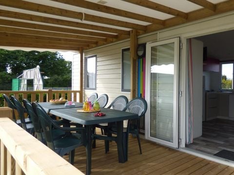 MOBILHOME 8 personnes - FAMILY Premium 36m² - 4 chambres / terrasse couverte