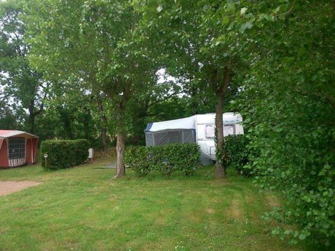 Emplacement - Van/ Camping car (6.5m max)