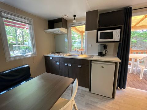 MOBILHOME 4 personnes - Surfeur - 20m² - 2 chambres - terrasse couverte