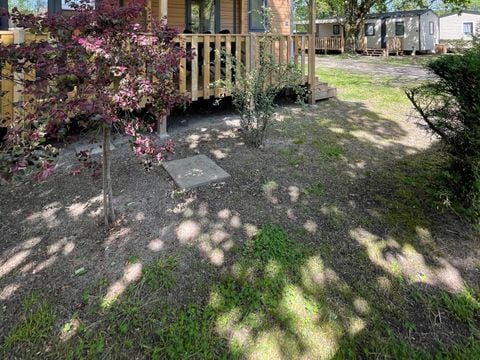 MOBILHOME 4 personnes - Premium 4 pers. - 30 m² - Climatisation - 2 chambres - terrasse couverte