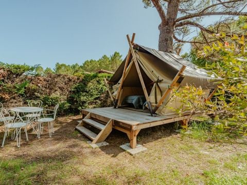 HÉBERGEMENT INSOLITE 2 personnes - Nouveauté 2025 ! Ecolodge cyclo - rando