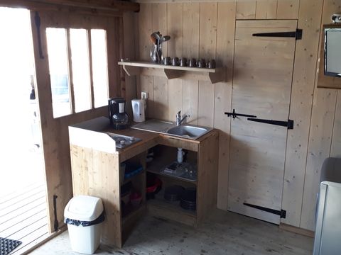 Tente en toile et en bois 4 personnes - La Cabane 2 chambres