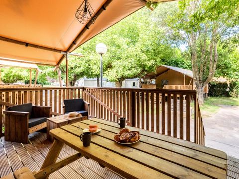 TENTE TOILE ET BOIS 5 personnes - Tente Lodge 3 Pièces 5 Personnes + TV