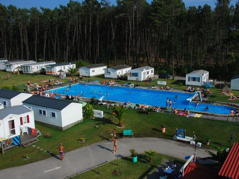 Camping Land's Hause Bungalow - Camping Région de Lisbonne - Image N°11