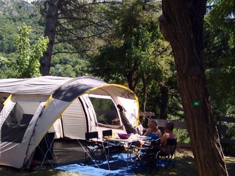 TENTE 4 personnes - READY TO CAMP ( matelas gonflables)